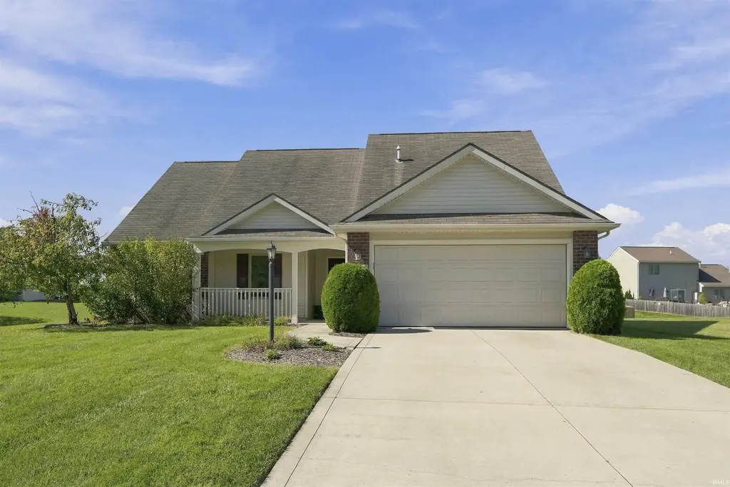 12411 Tanzanite Court, Fort Wayne