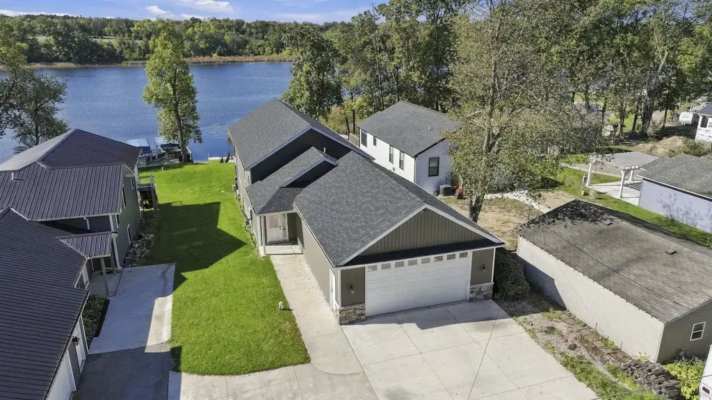 4539 W Orland Road, Angola
