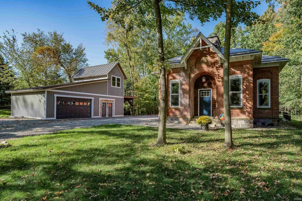 14318 Aboite Center Road, Fort Wayne