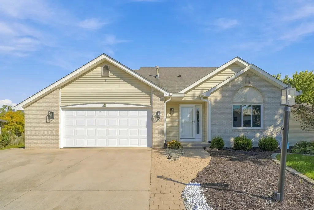 10905 Trailwood Lane, New Haven