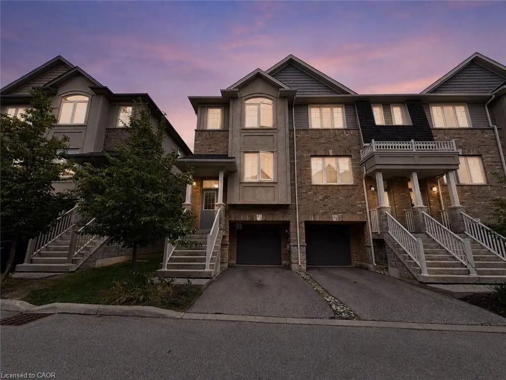 11 Birot Lane, Ancaster