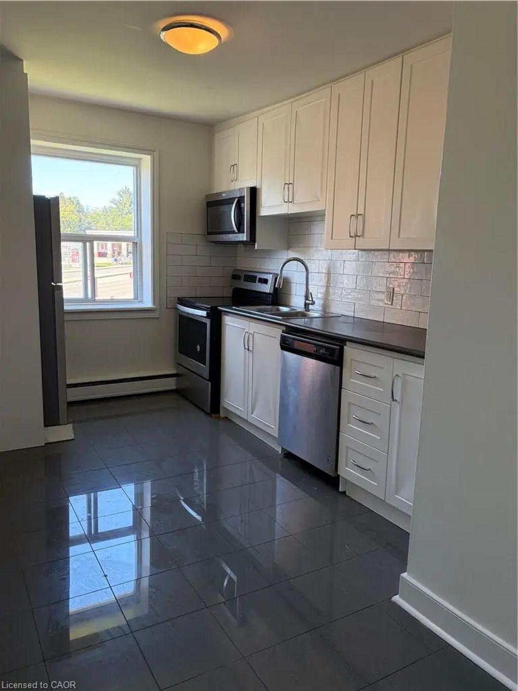 2 Grant Boulevard 6, Dundas