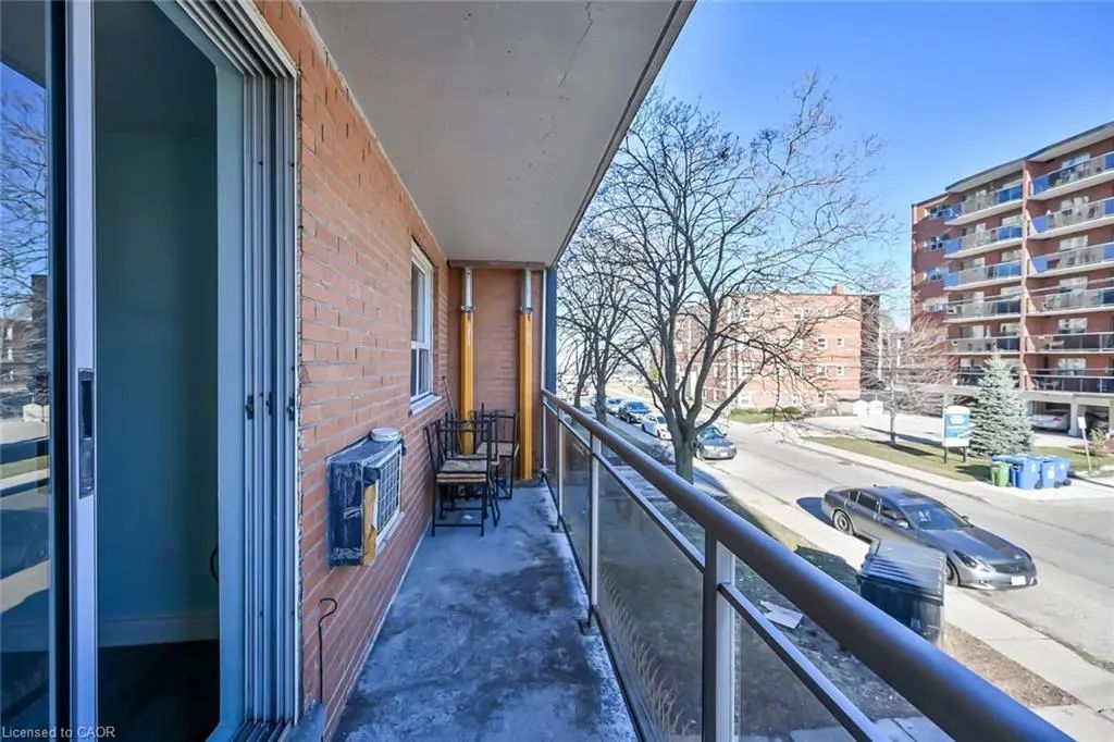 30 Summit Avenue 202, Hamilton
