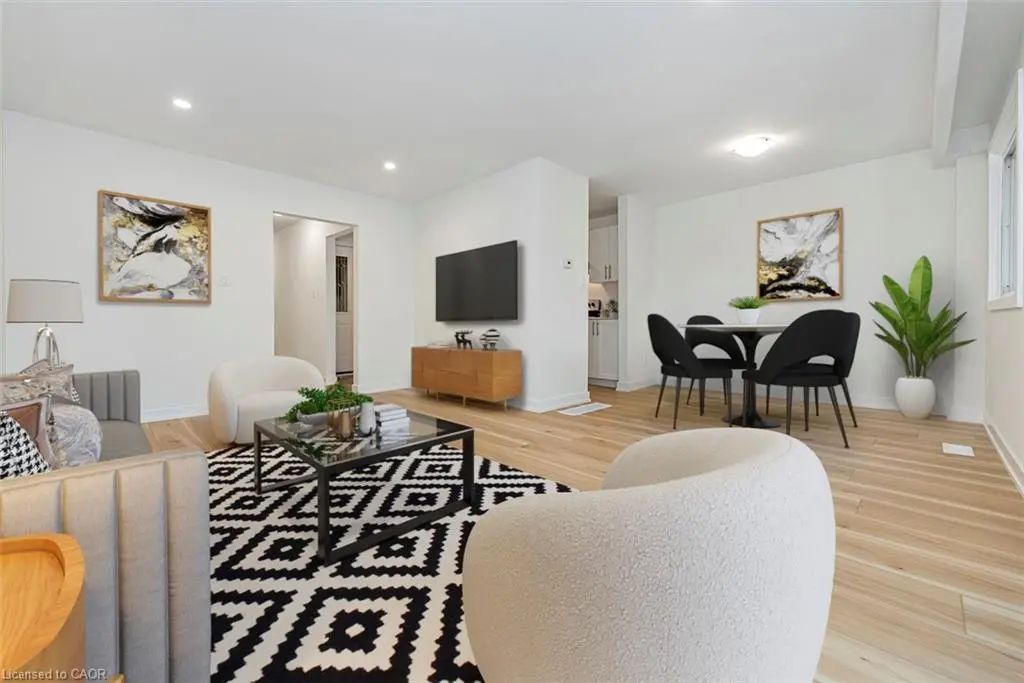 88 Tunbridge Crescent 49, Hamilton