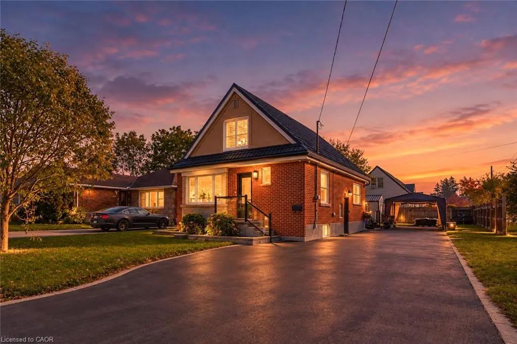 100 Montrose Avenue, Hamilton
