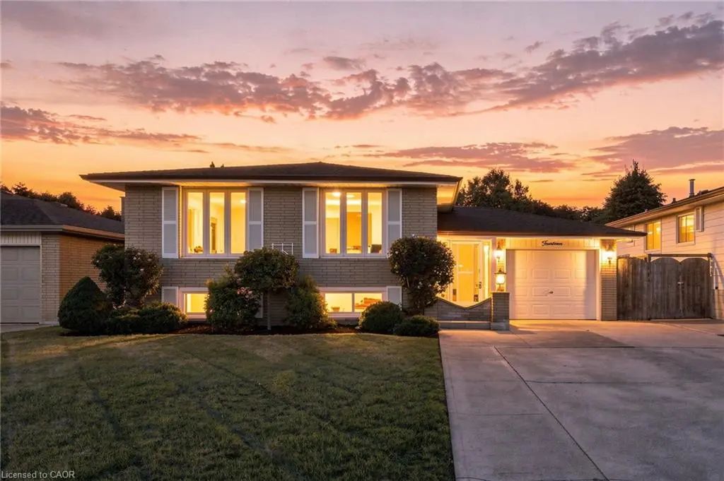 14 Green Forest Drive, Hamilton