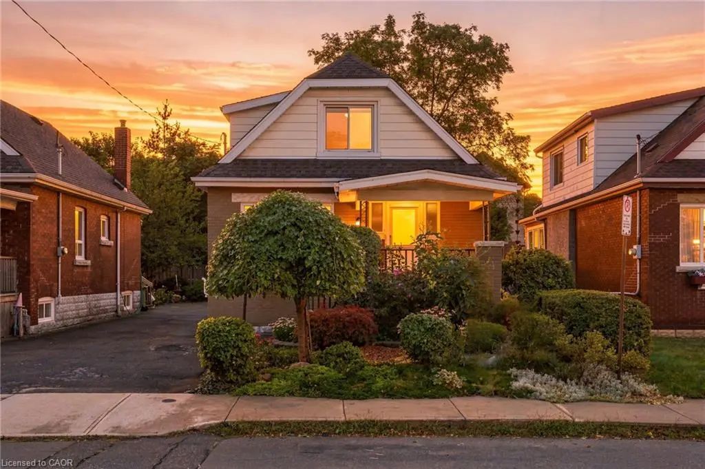 51 Barons Avenue N, Hamilton