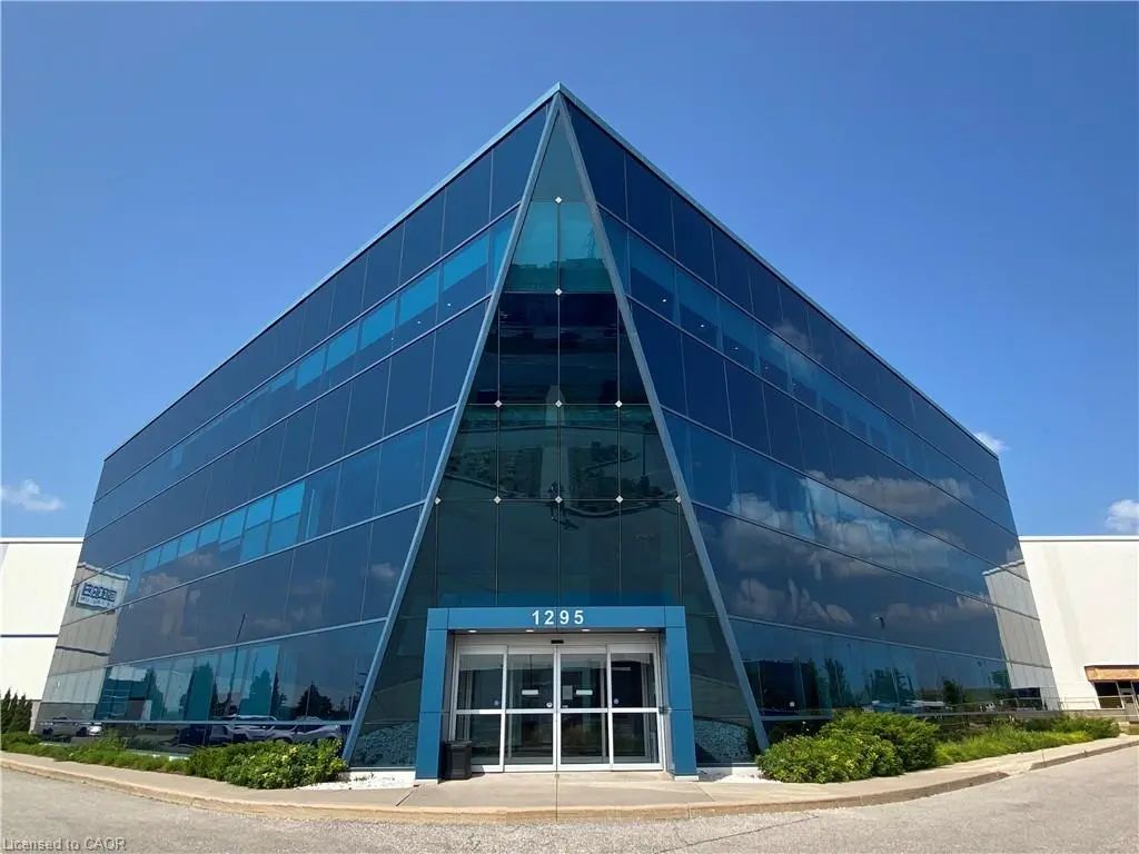 1295 Cormorant Road 303, Ancaster