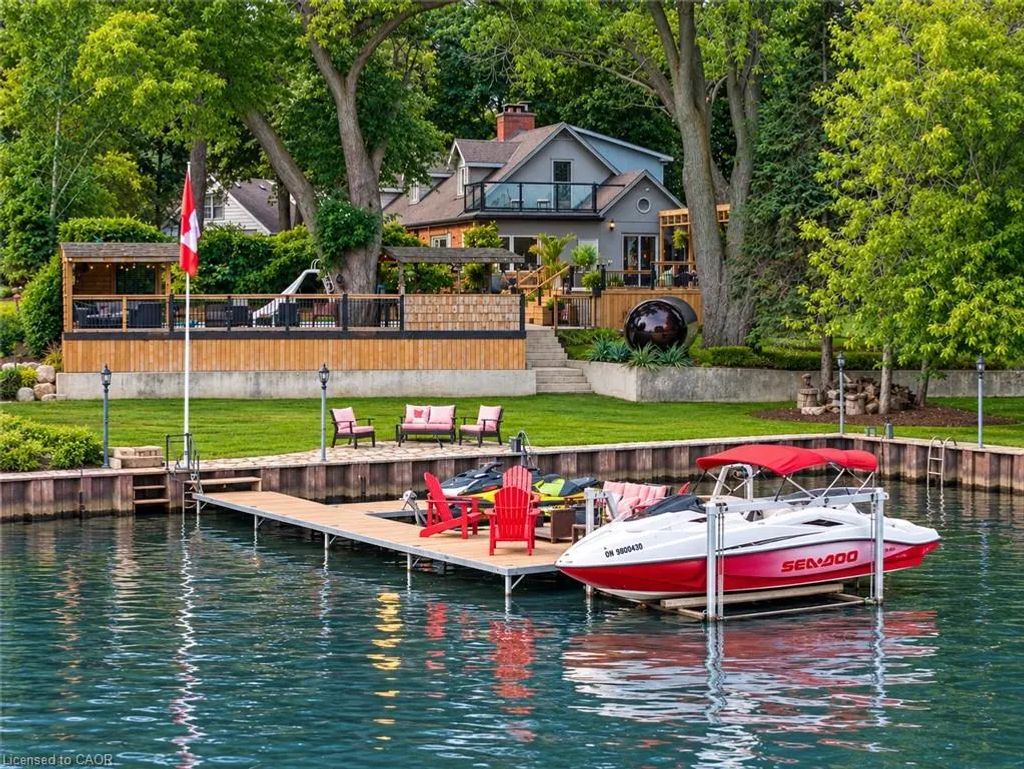 413 Indian Road, Burlington