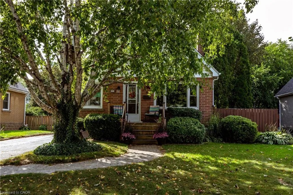 5 Cameron Avenue, Hamilton