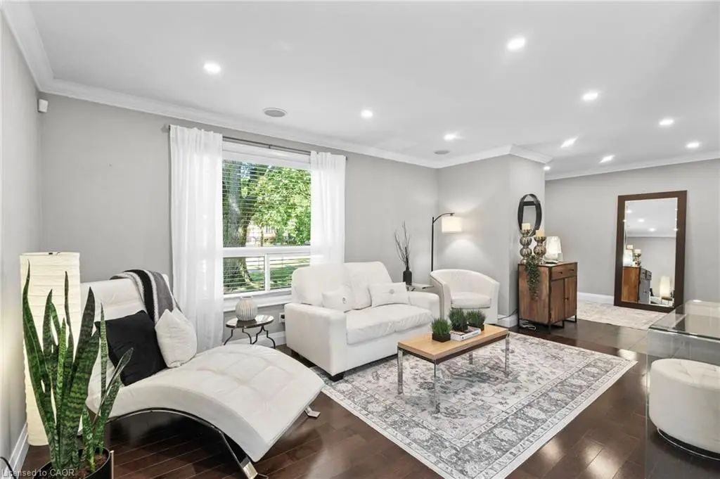 685 Francis Road 1, Burlington
