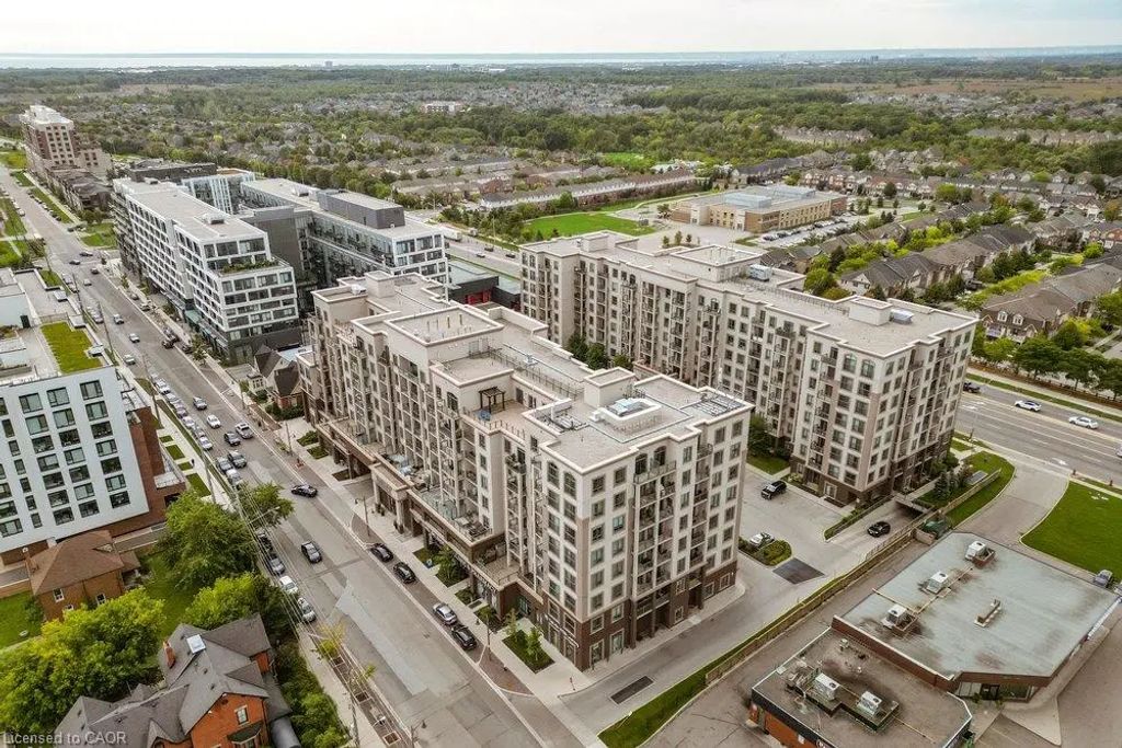 2486 Old Bronte Road 701, Oakville