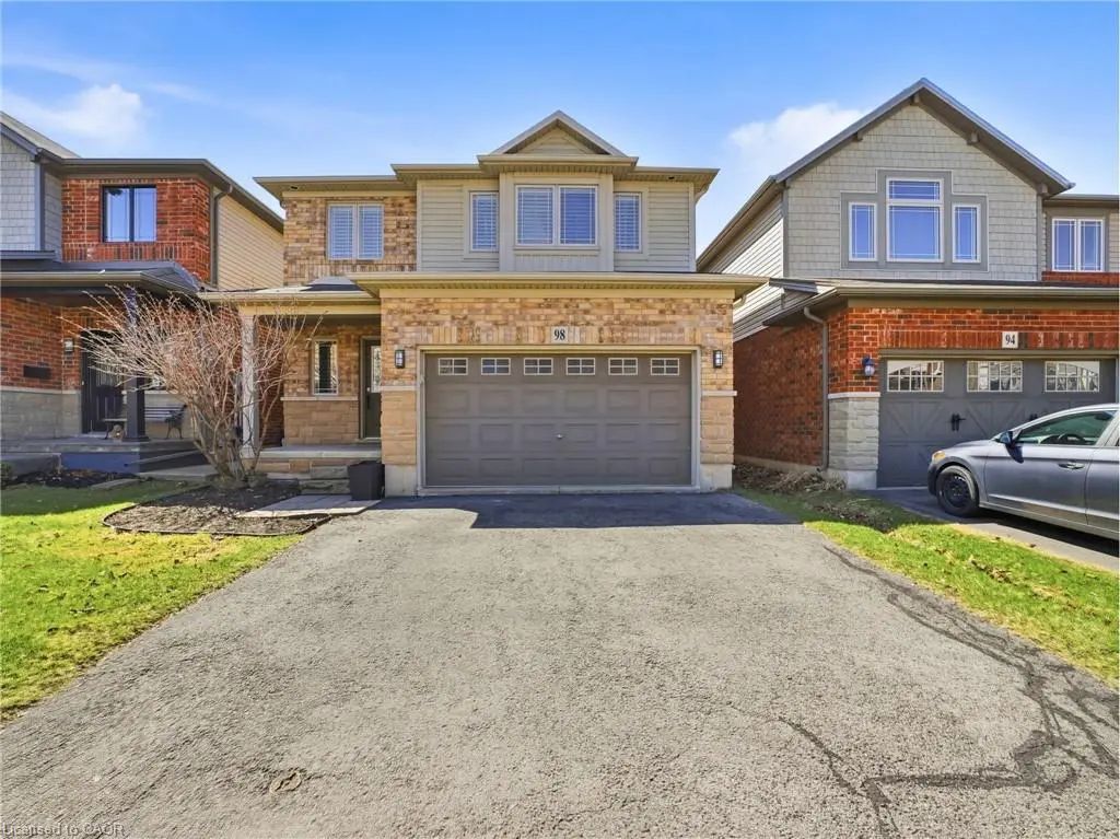 98 Willow Lane, Grimsby