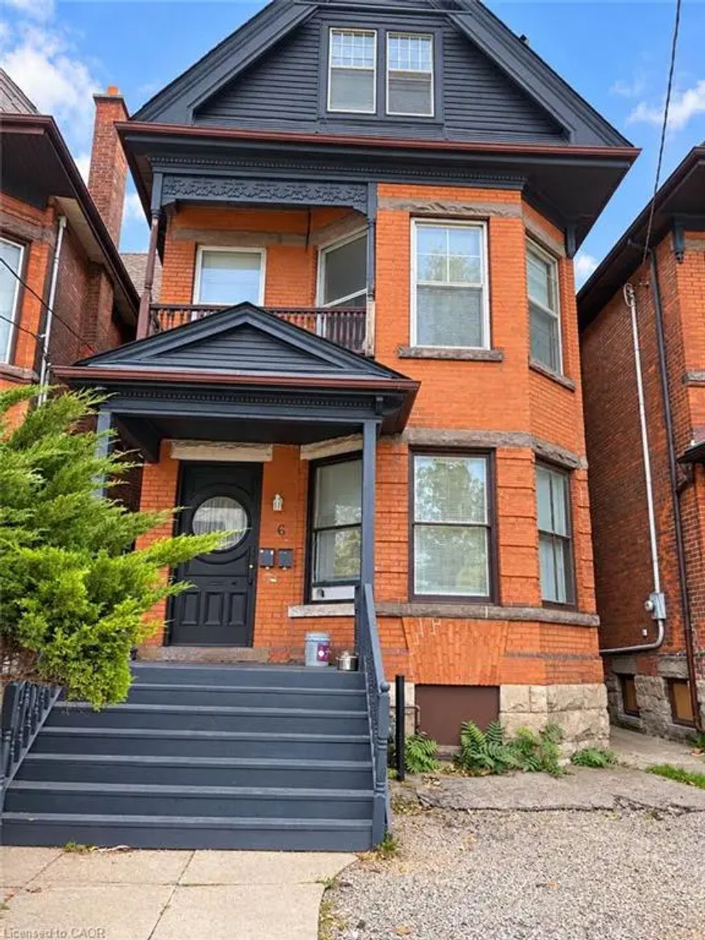 6 West Avenue N Upper, Hamilton