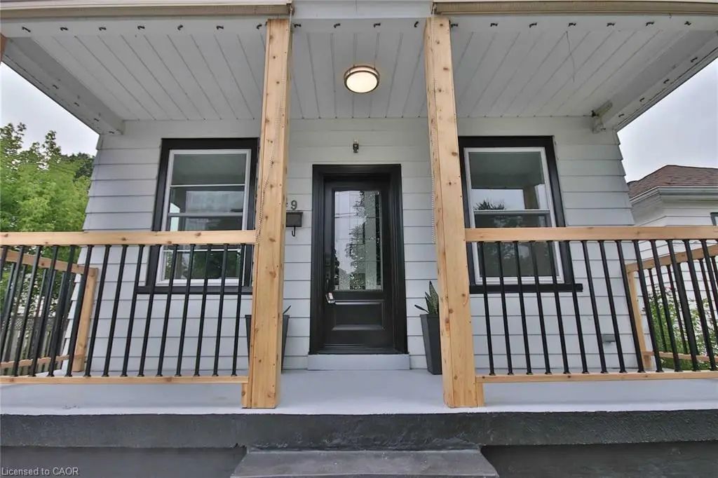 549 Waterloo Street Upper, Hamilton