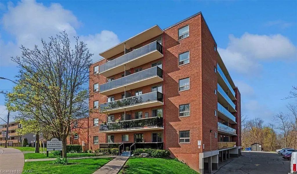 2373 King Street 26, Hamilton