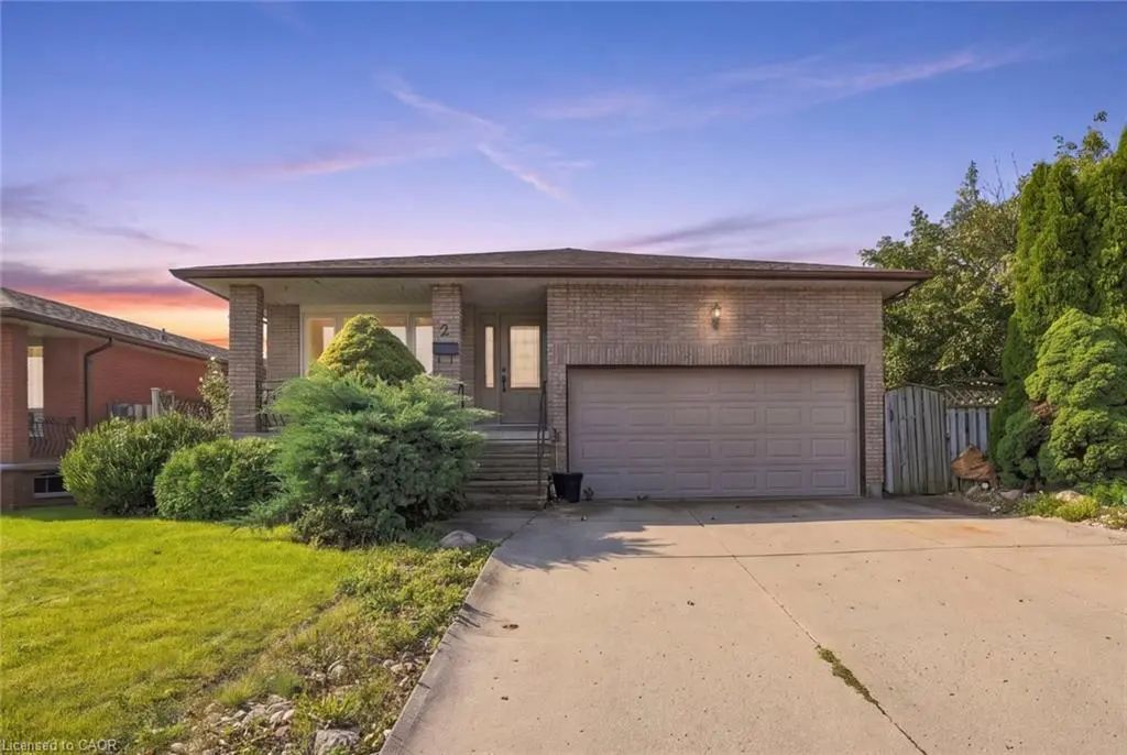 2 Hearthside Crescent, Hamilton