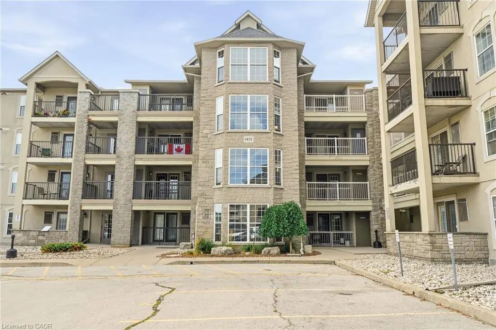 1451 Walkers Line 108, Burlington
