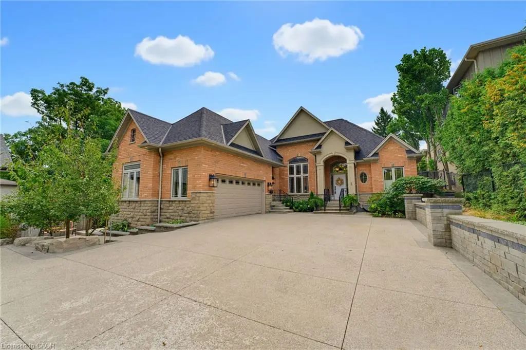 56 Academy Street, Ancaster