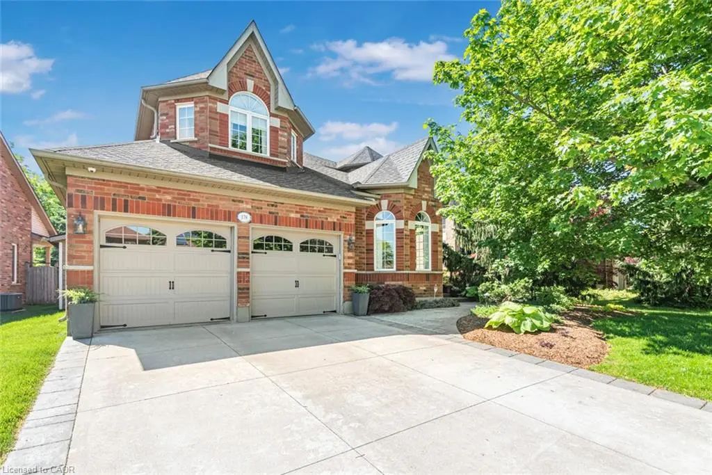 178 Valmont Court, Ancaster