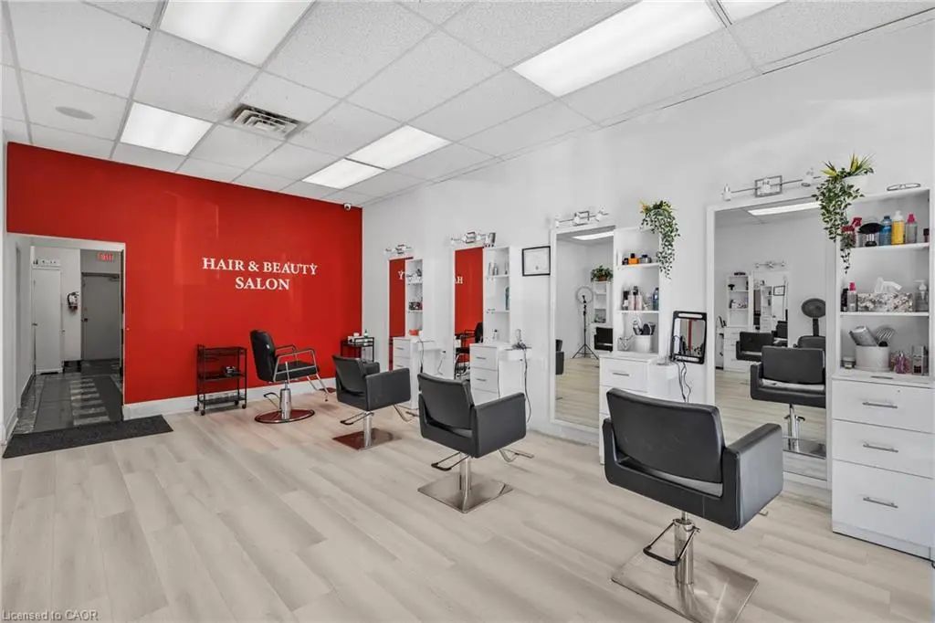665 Plains Road E 6, Burlington