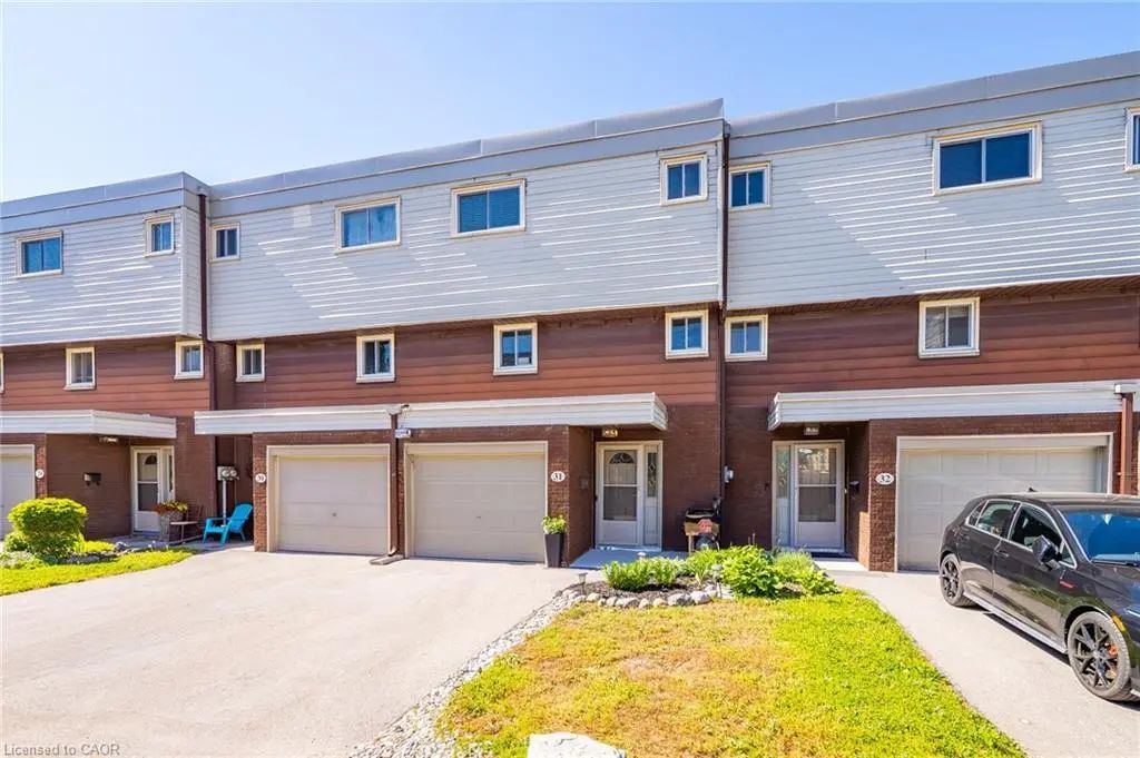 23 Watsons Lane 31, Dundas