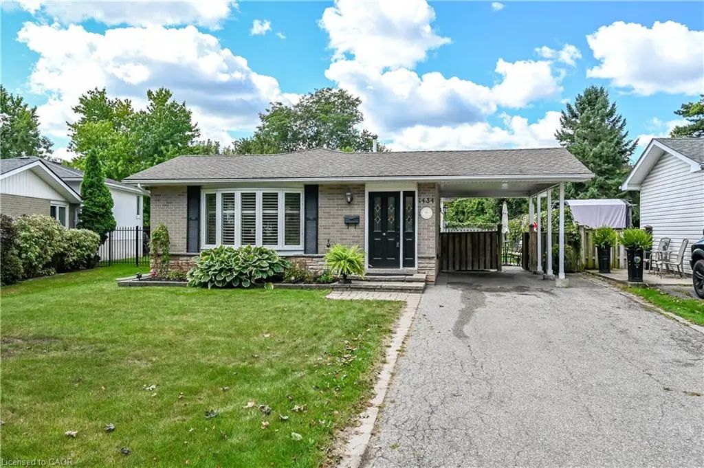 1434 Dewbourne Crescent, Burlington