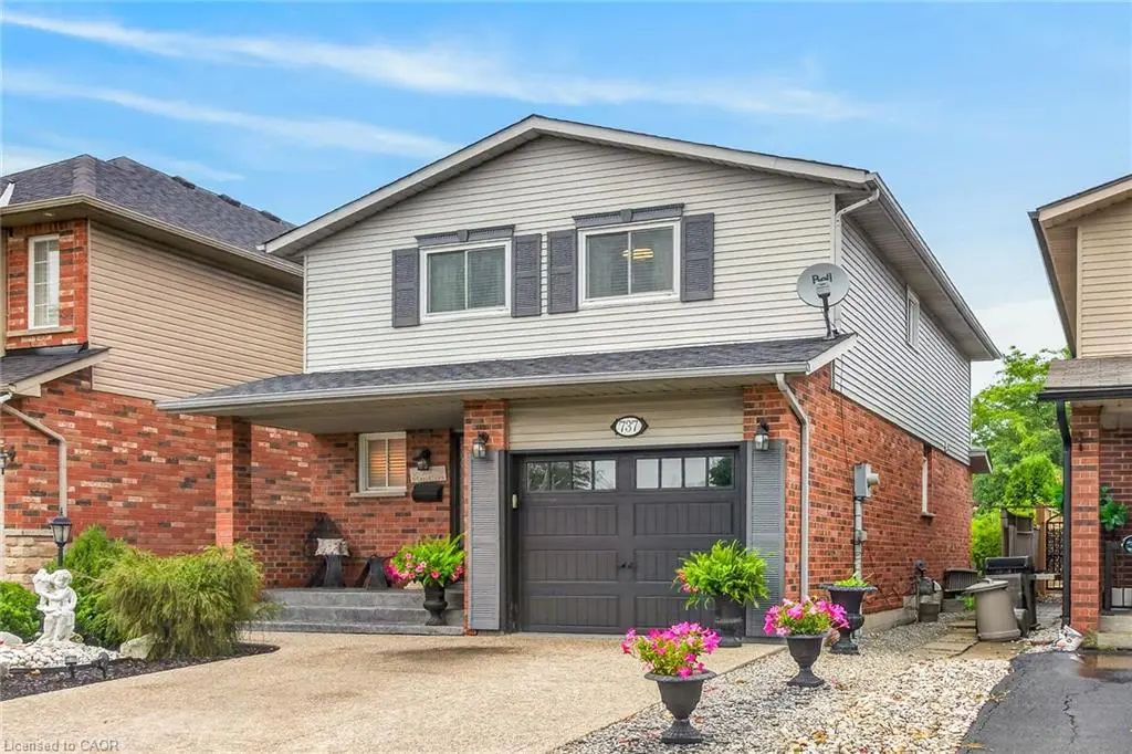 737 Stone Church Road E, Hamilton