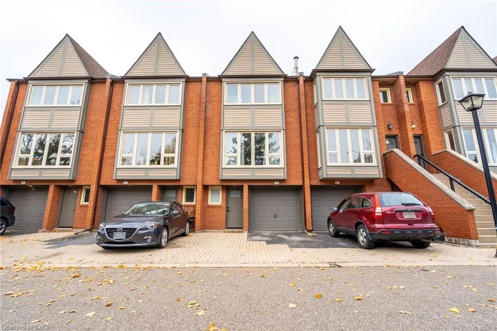 895 Maple Avenue 118, Burlington