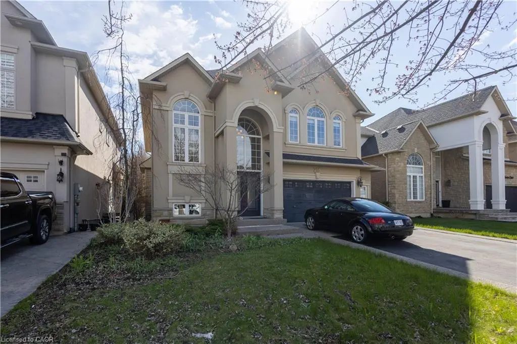 216 Diiorio Circle, Ancaster