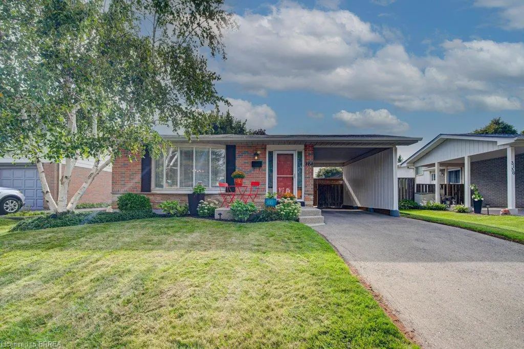 3158 Palmer Drive, Burlington