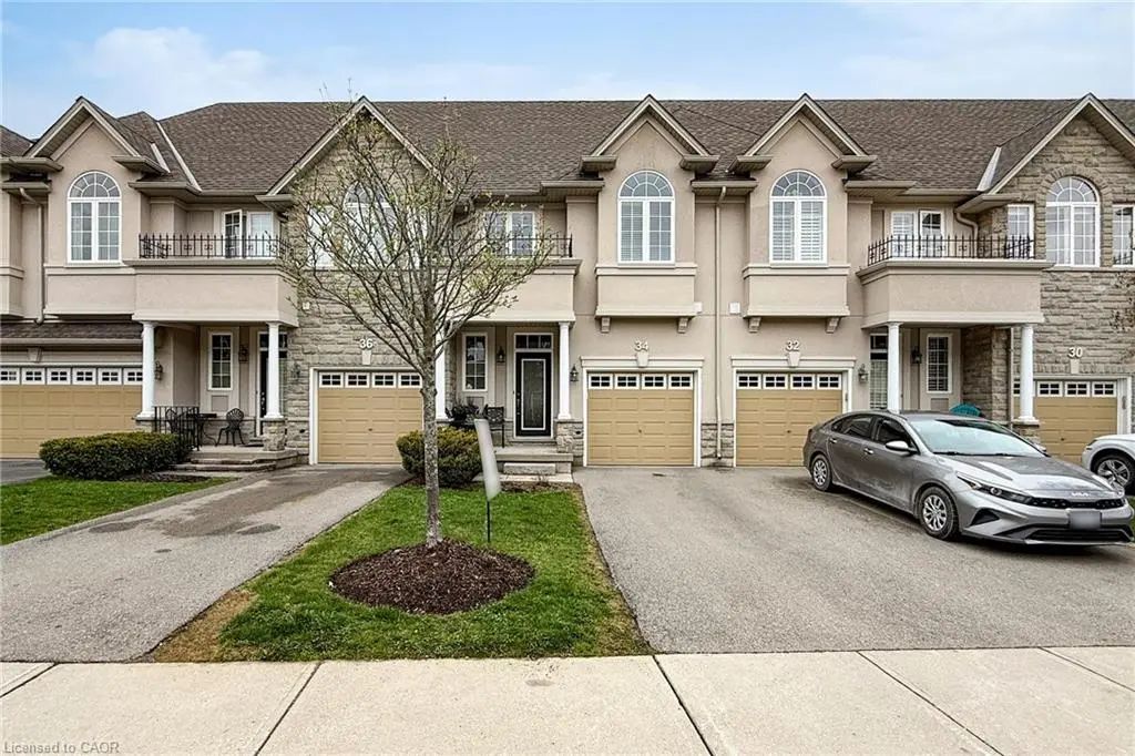 34 Forest Valley Crescent, Dundas
