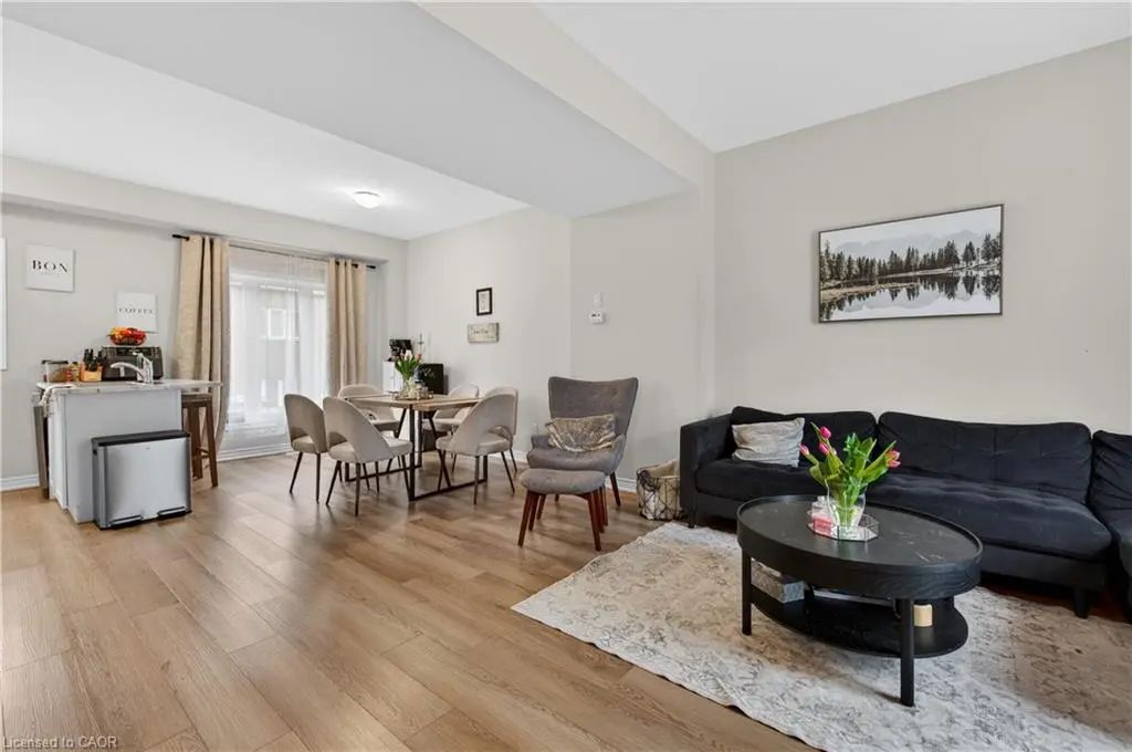 19 Picardy Drive 13, Hamilton