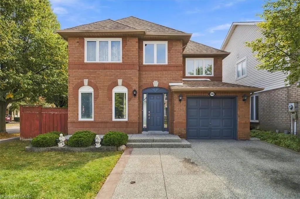 5180 Oakley Drive, Burlington