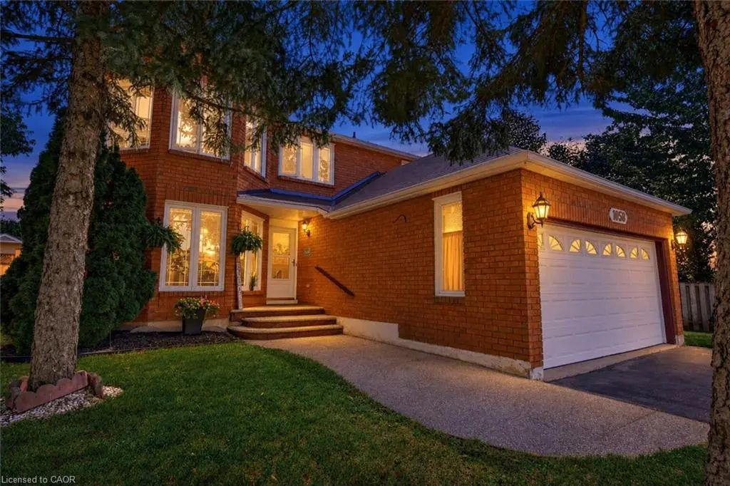 1058 Glenbrook Avenue, Oakville