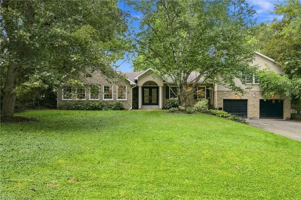 110 Old Ancaster Road, Dundas