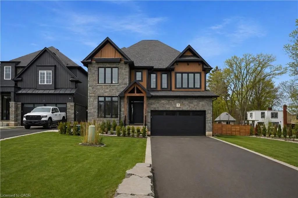 7 Bartlett Avenue, Grimsby