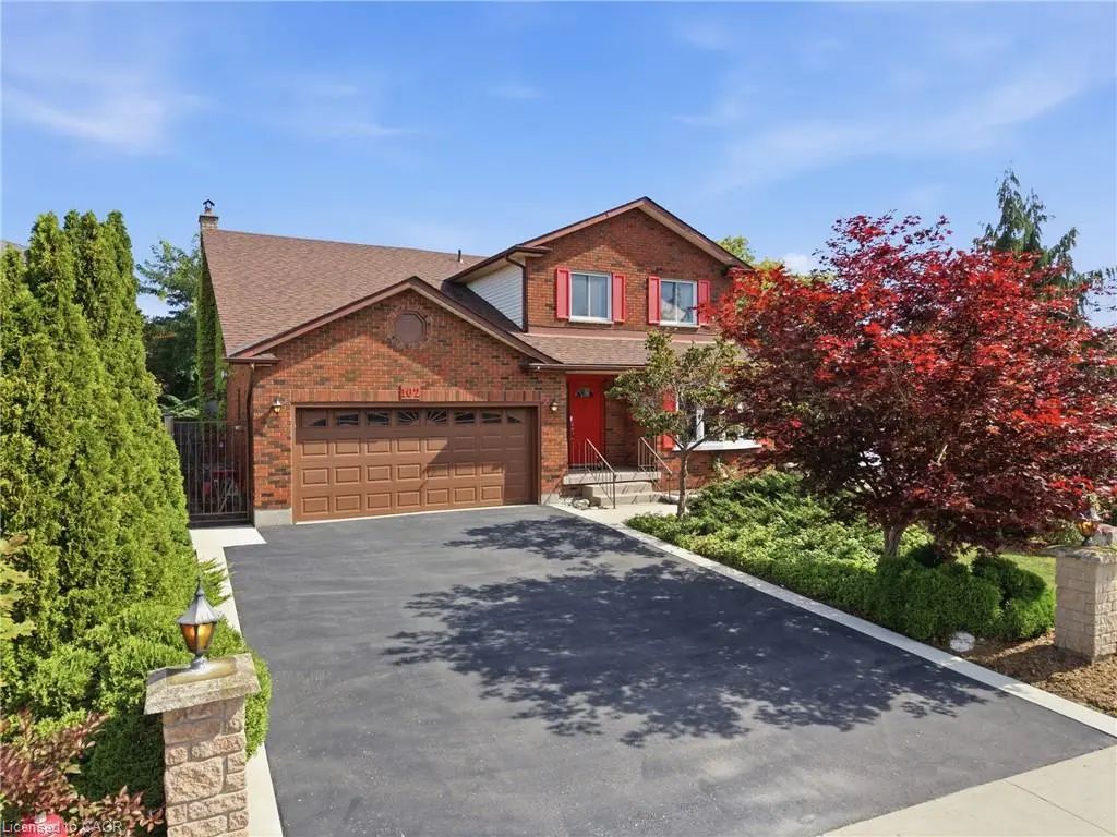 102 Trenholme Crescent, Hamilton