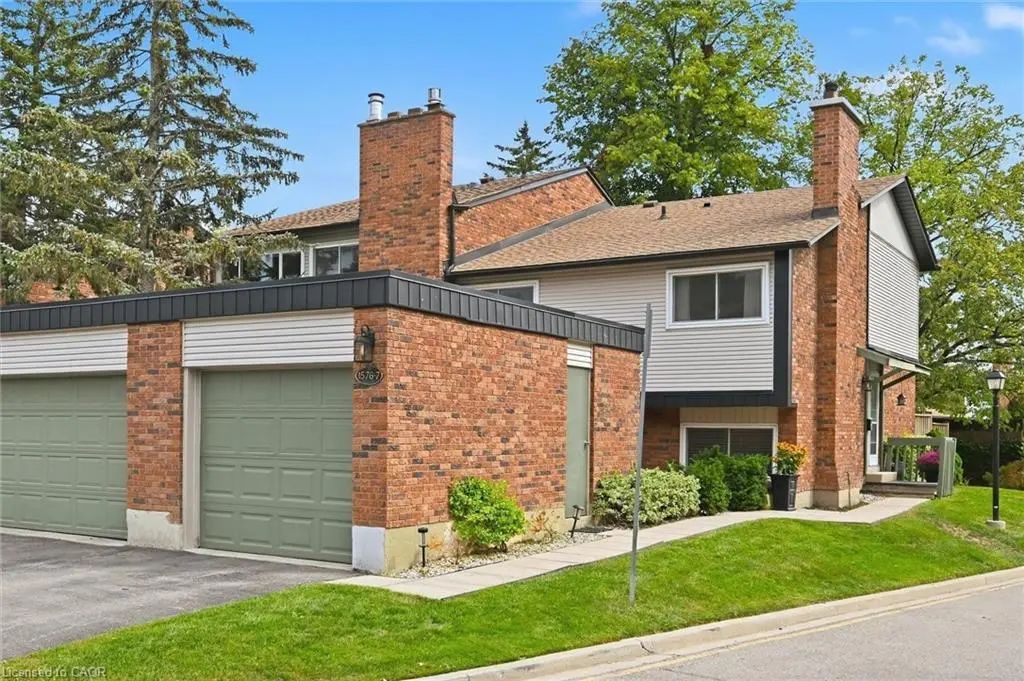 1576 Kerns Road 7, Burlington
