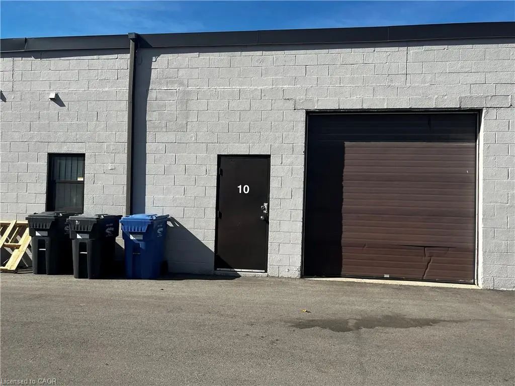 1163 King Road 10, Burlington
