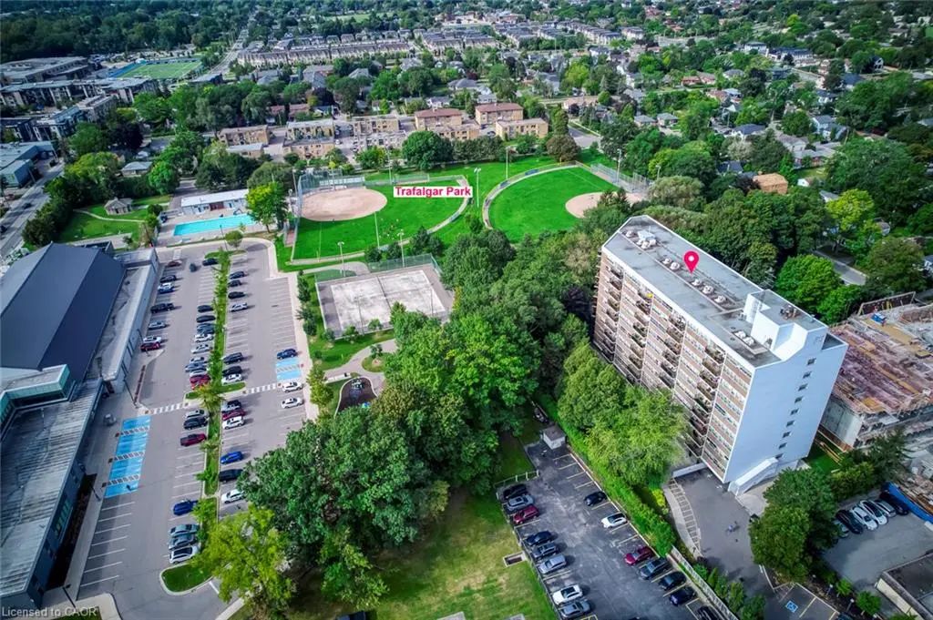212 Kerr Street 906, Oakville
