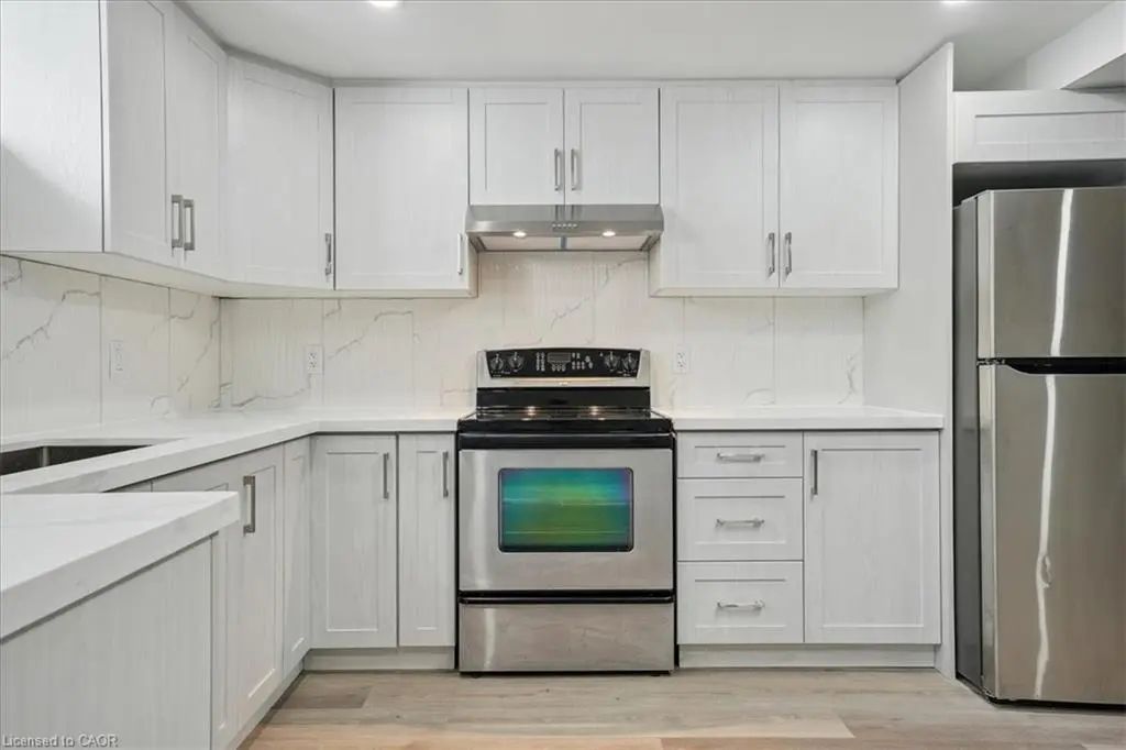 2141 Cleaver Avenue Lower, Burlington
