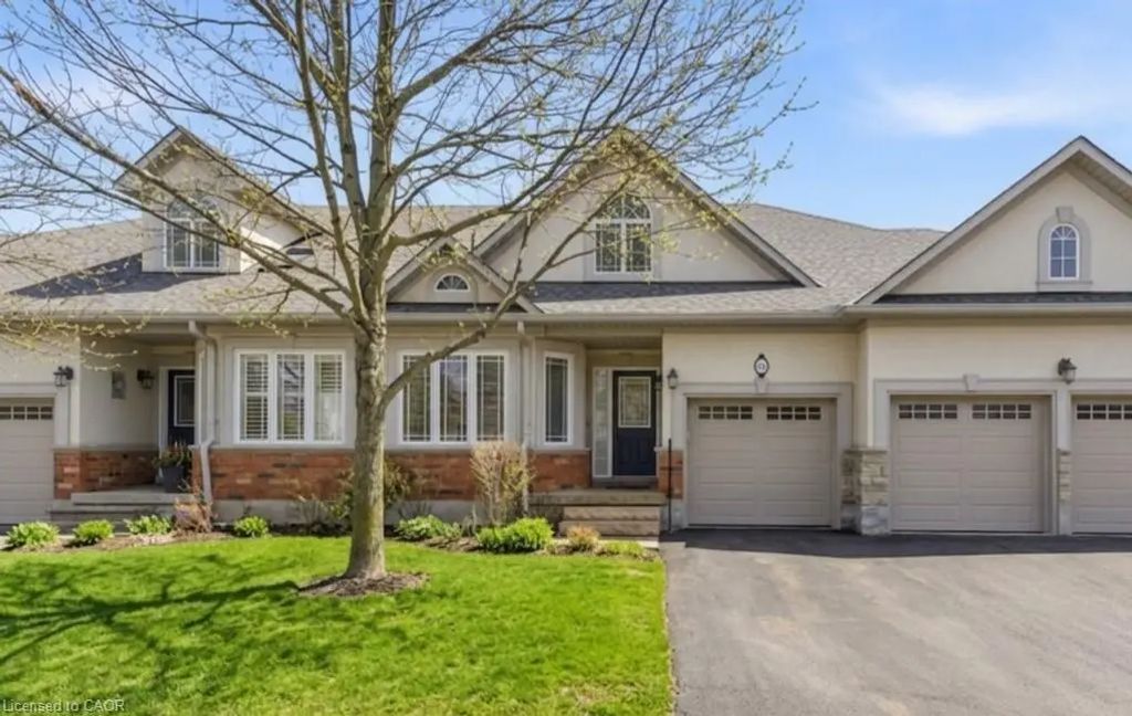 40 Wesleyan Court 16, Ancaster