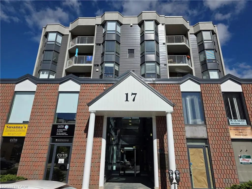 17 King Street E 206, Dundas