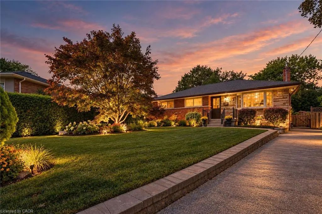 509 Walnut Crescent, Burlington
