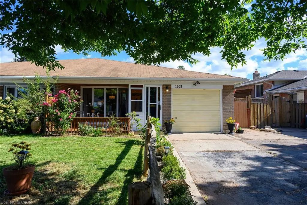 1308 Redbank Crescent, Oakville
