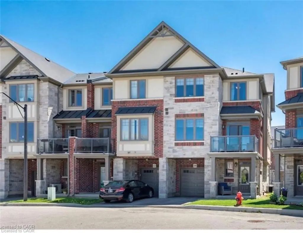 10 Egleston Lane, Ancaster