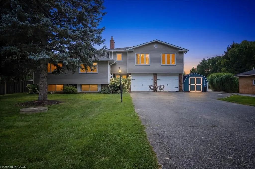 9793 Dickenson Road W, Hamilton
