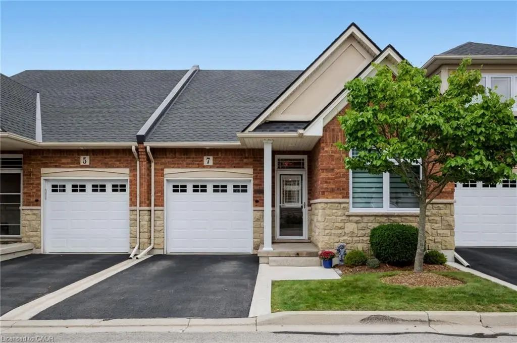 7 Landscapes Trail, Ancaster
