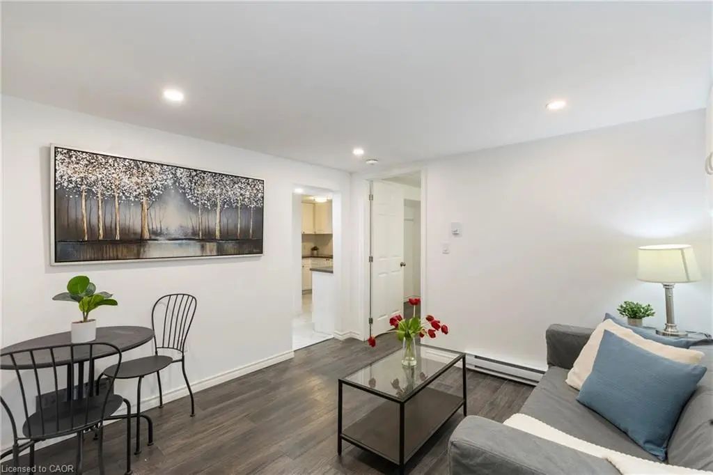 7 Purdy Crescent 2, Hamilton